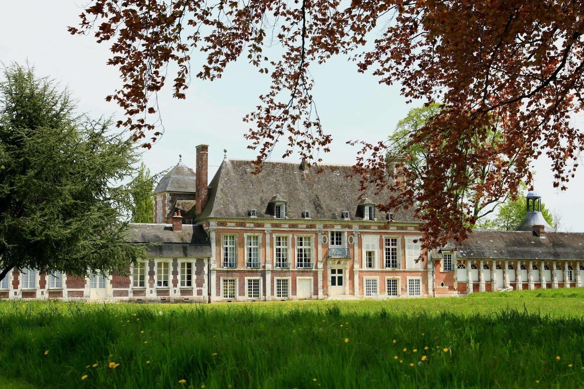 Le Chateau De Bonnemare - Bed And Breakfast Radepont Exterior photo