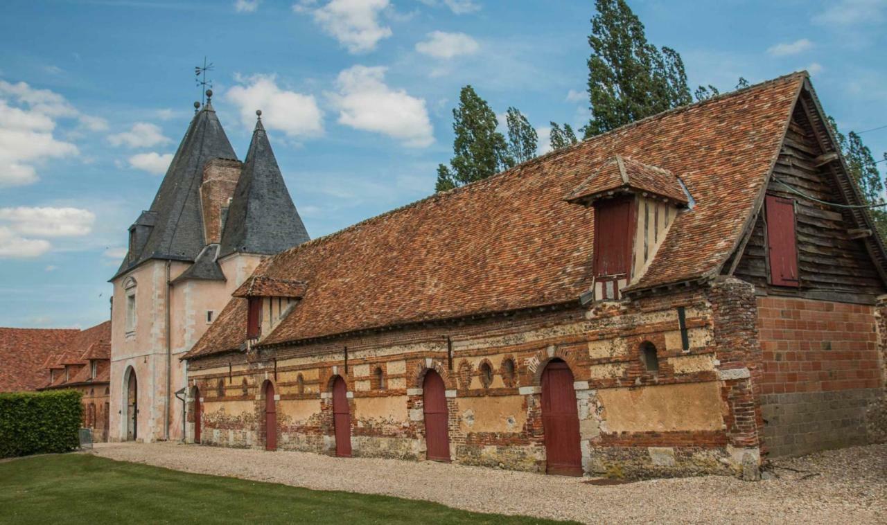 Le Chateau De Bonnemare - Bed And Breakfast Radepont Exterior photo